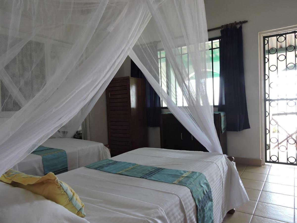 Diani Beachalets Exterior foto