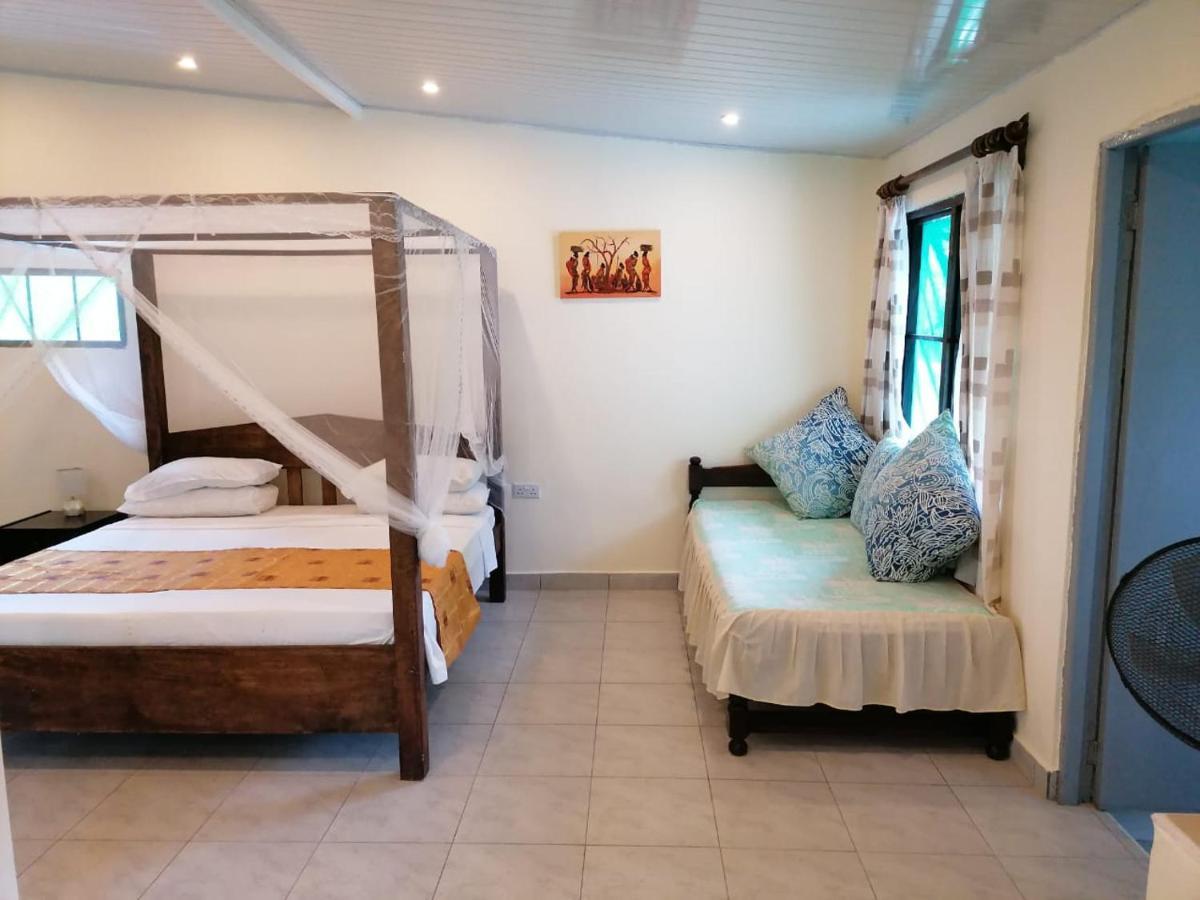 Diani Beachalets Exterior foto